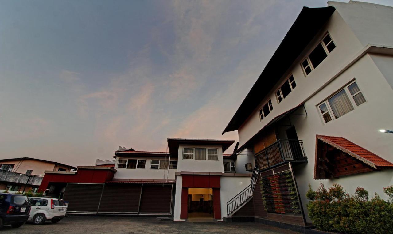 Treebo Prince Kottayam Exterior foto